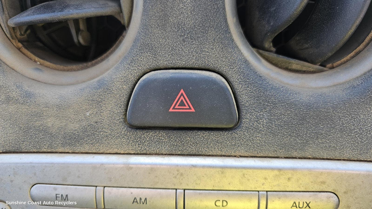 2010-2016 Nissan Micra Misc Switch Relay