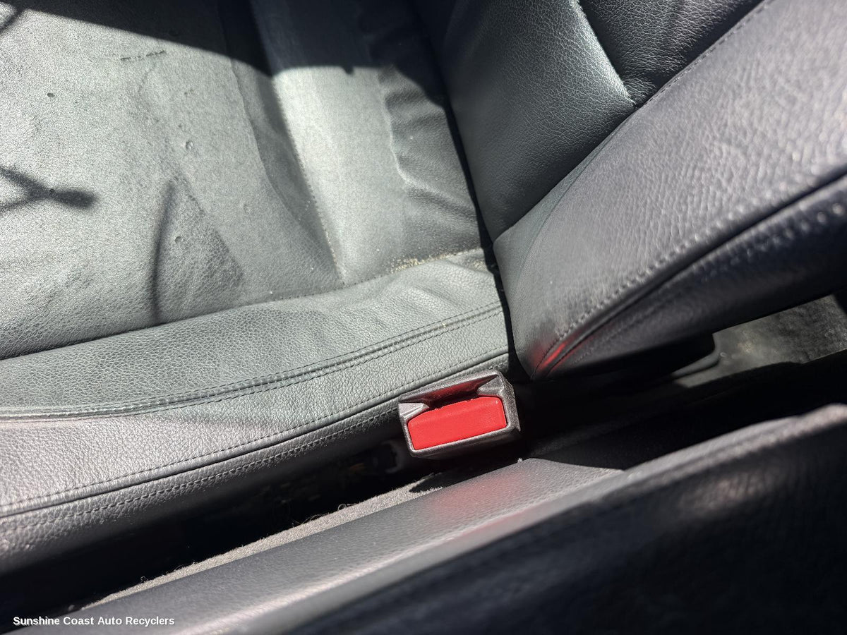 2006-2013 Bmw X5 Seatbelt Stalk