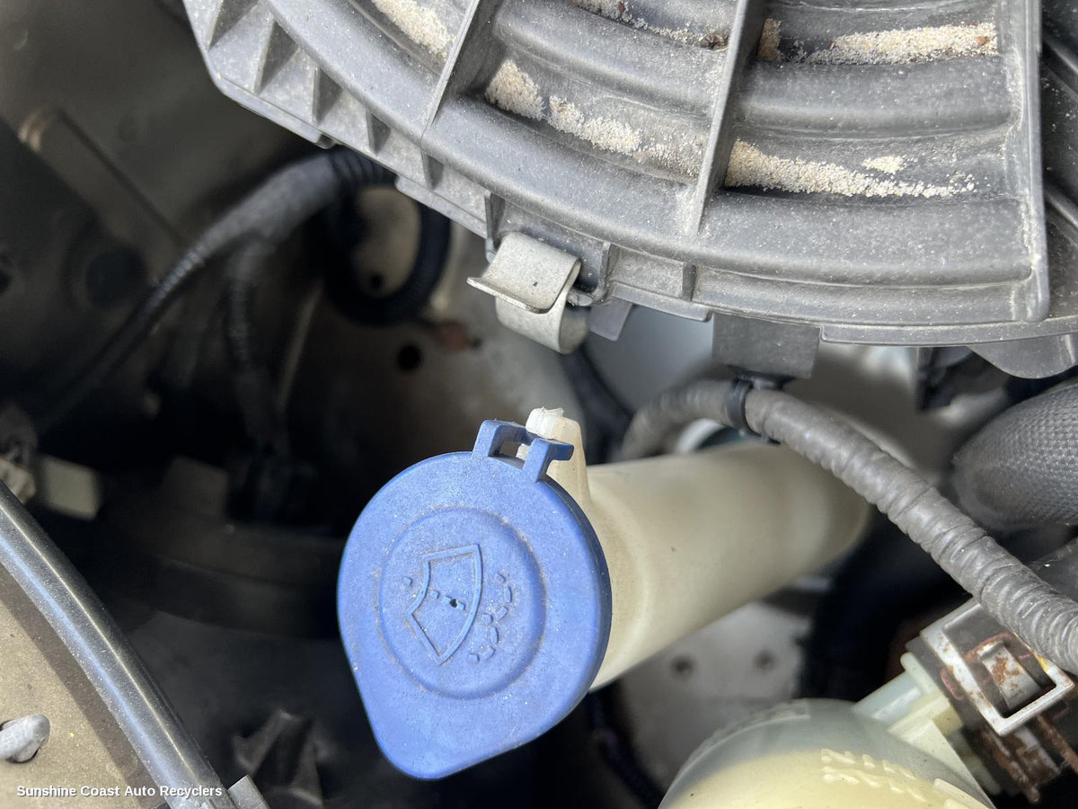 2011-2018 Ford Ranger Washer Bottle