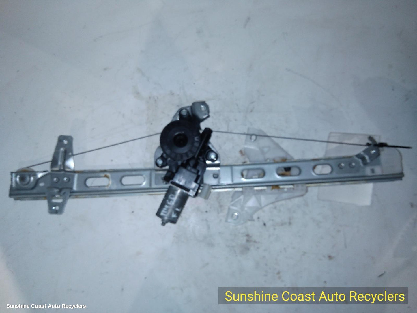 2023 Suzuki S-cross Left Front Window Reg Motor