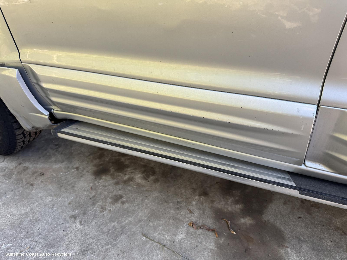 2002 Mitsubishi Pajero Body Door Mould