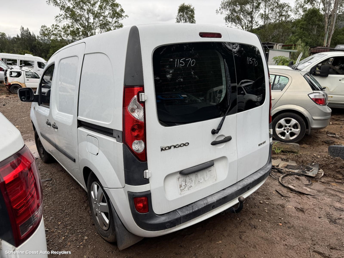 2010-2013 Renault Kangoo Left Taillight