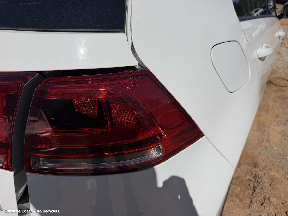 2012-2017 Volkswagen Golf Right Taillight