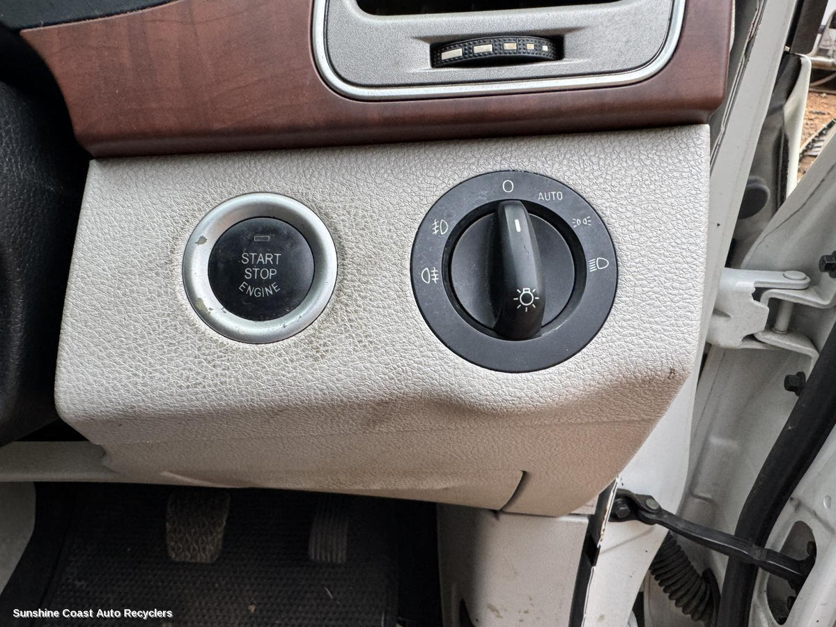 2015-2025 Ldv G10 Combination Switch