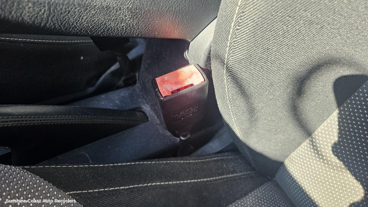 2011-2015 Skoda Fabia Seatbelt Stalk