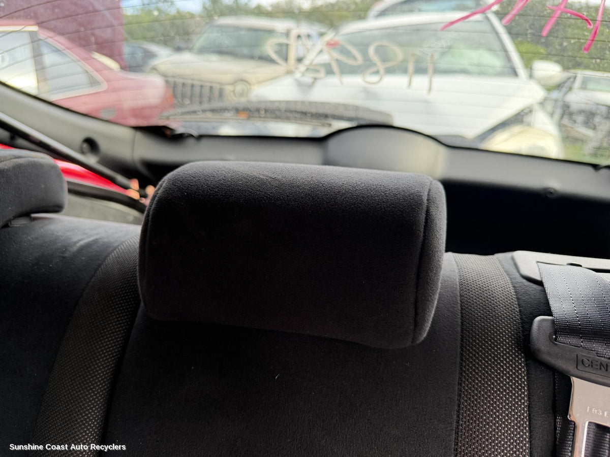 2010-2019 Nissan Juke Headrest