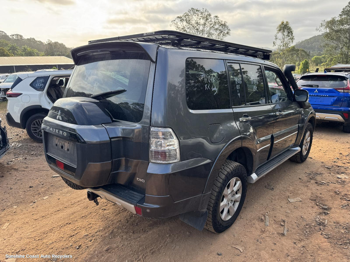 2006-2021 Mitsubishi Pajero Side Step Skirt