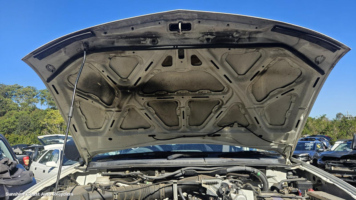 2009-2013 Mitsubishi Triton Bonnet