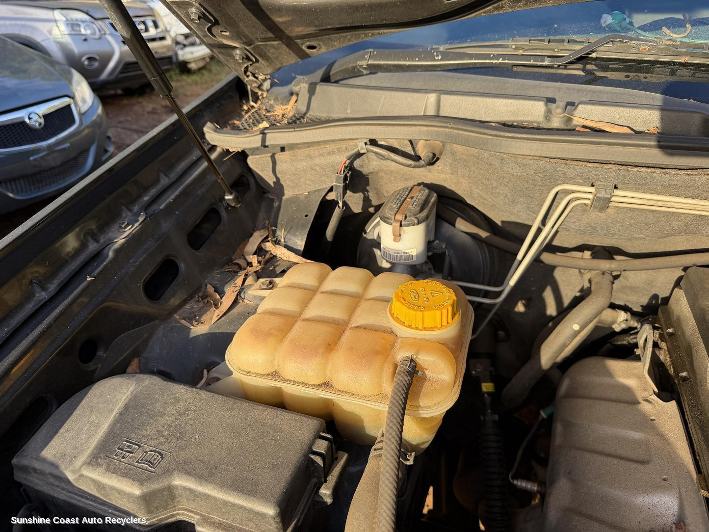 2004-2011 Ford Territory Overflow Bottle