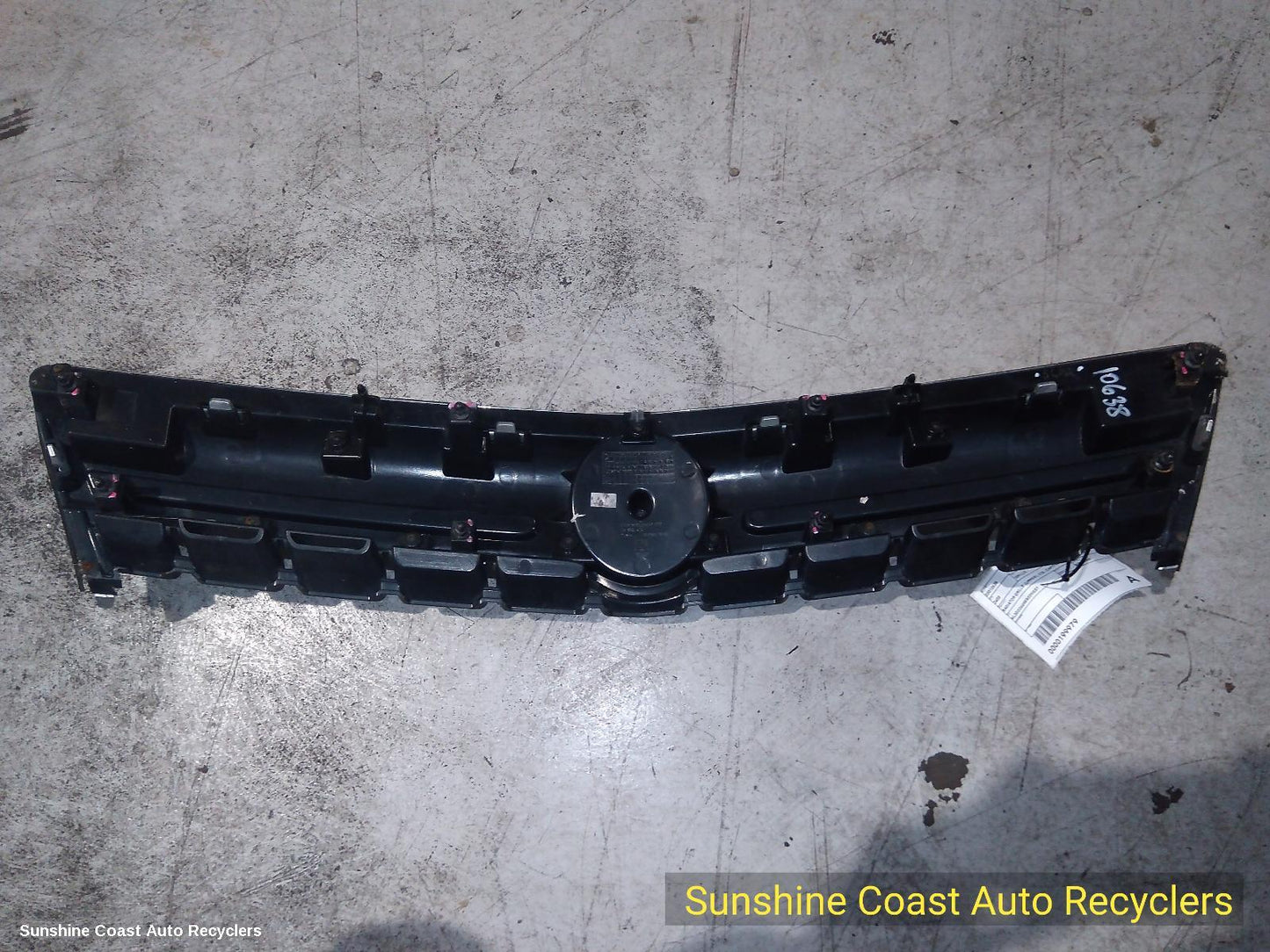 2014 Holden Captiva Grille
