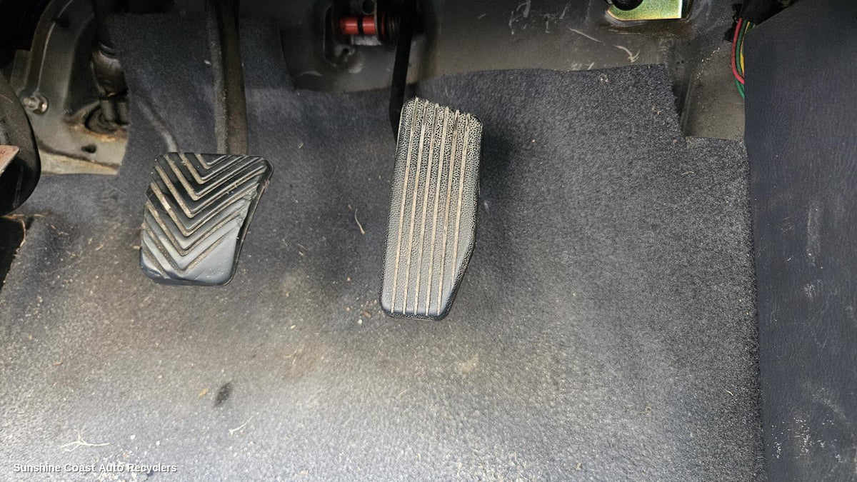2000-2003 Hyundai Elantra Pedal Assembly