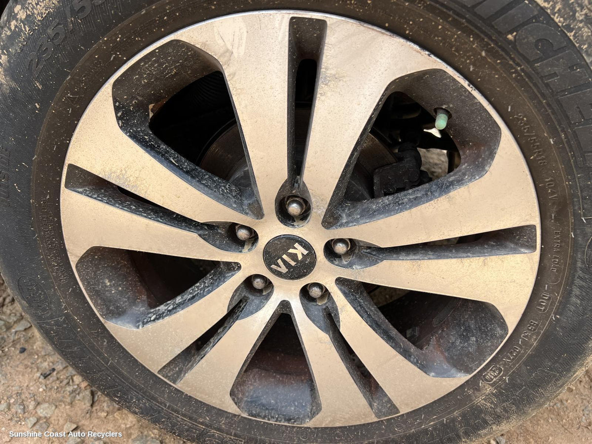 2010-2015 Kia Sportage Wheel Mag