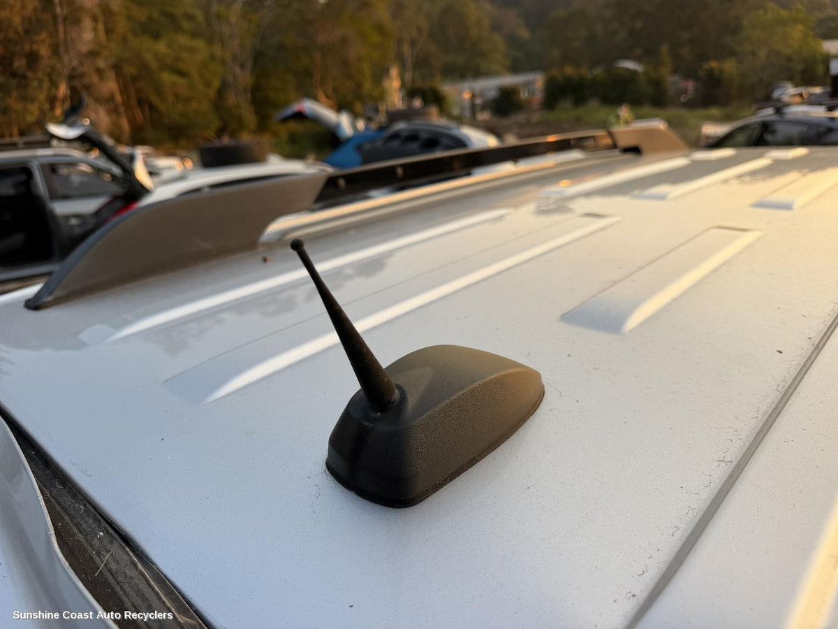2018-2020 Holden Acadia Antenna