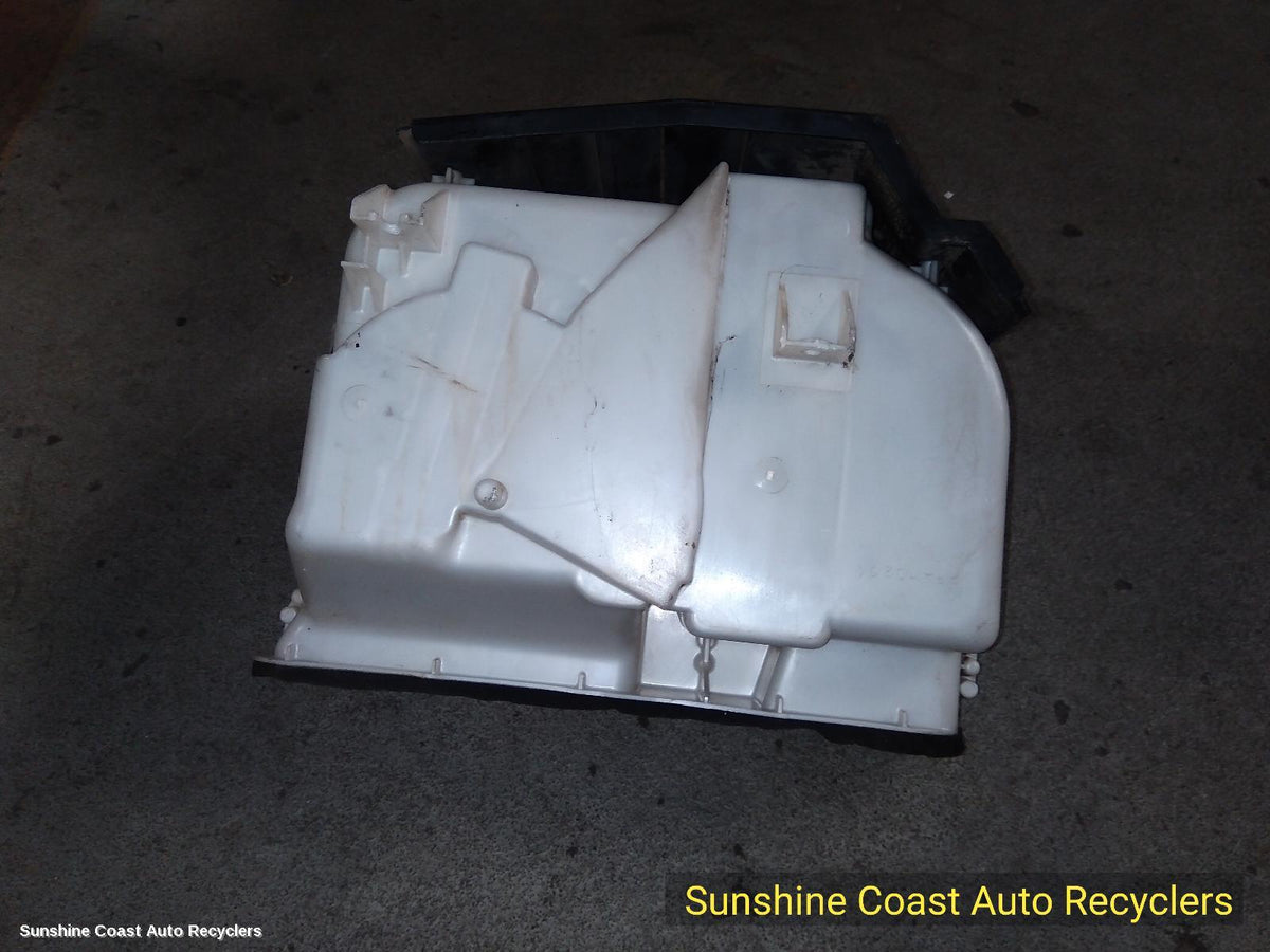 2014-2021 Mitsubishi Pajero Heater Core Box