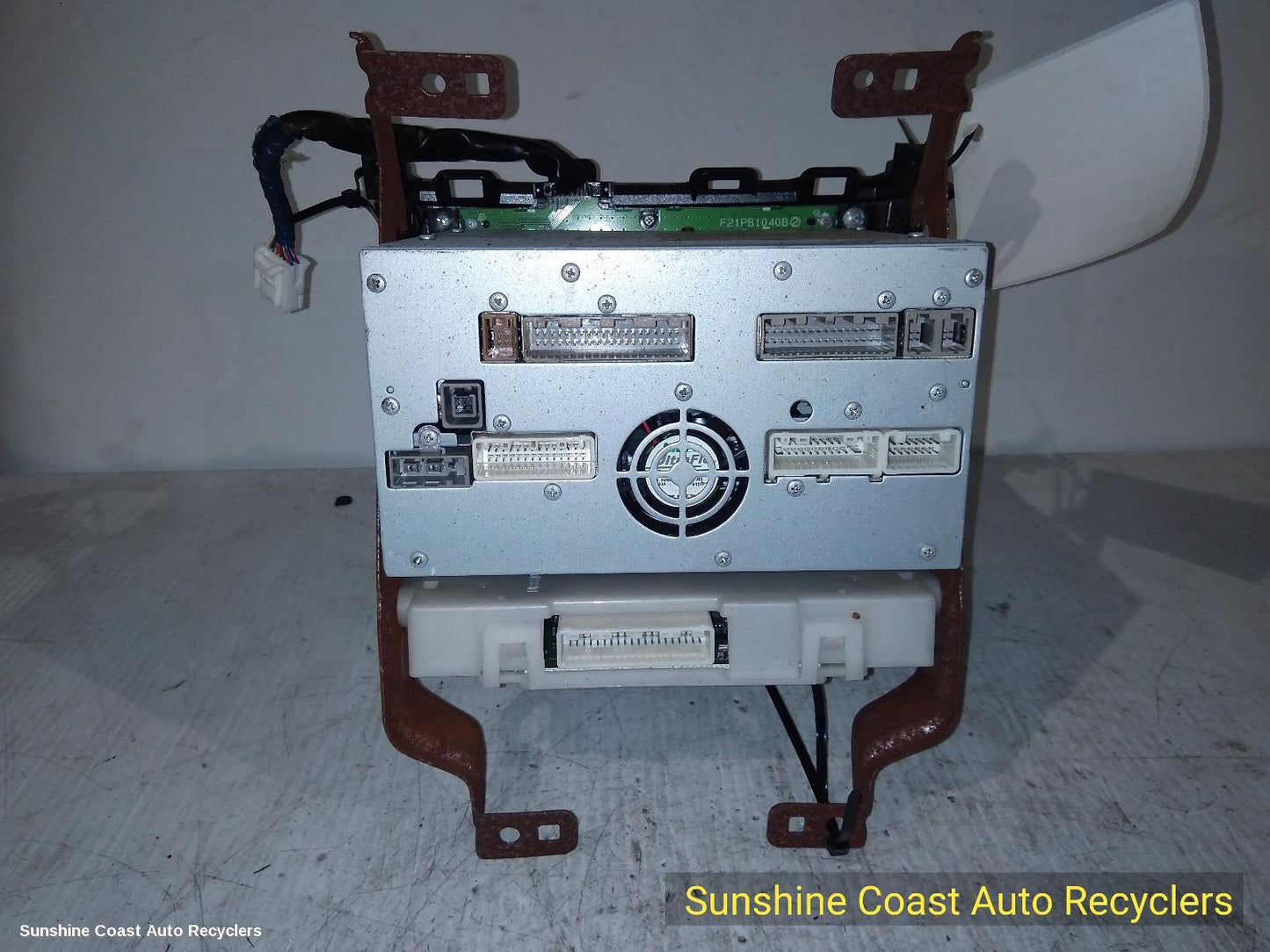 2014 Nissan Pathfinder Radio Cd Dvd Sat Tv