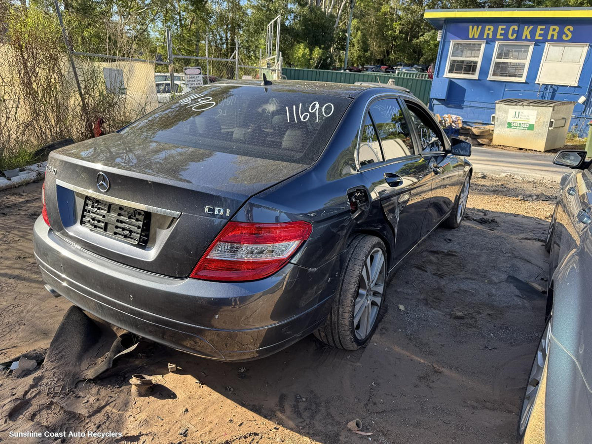 2007-2011 Mercedes C Class Right Headlamp