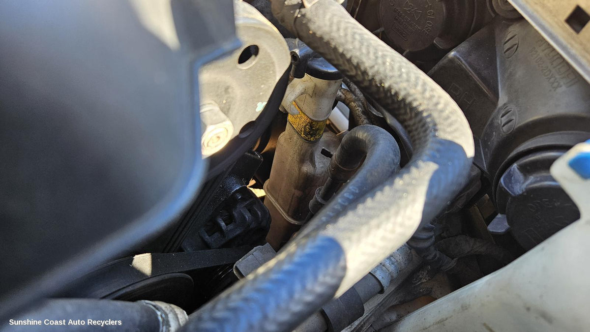 2000-2006 Hyundai Elantra Overflow Bottle
