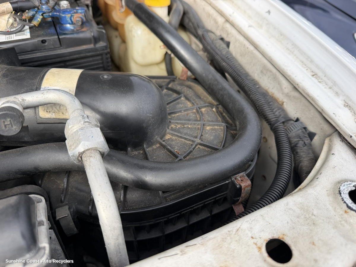 2000-2007 Nissan Patrol Air Cleaner Box