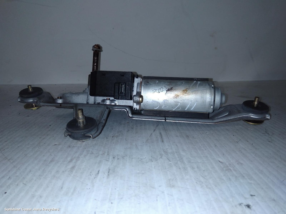 2000-2005 Toyota Rav4 Wiper Motor