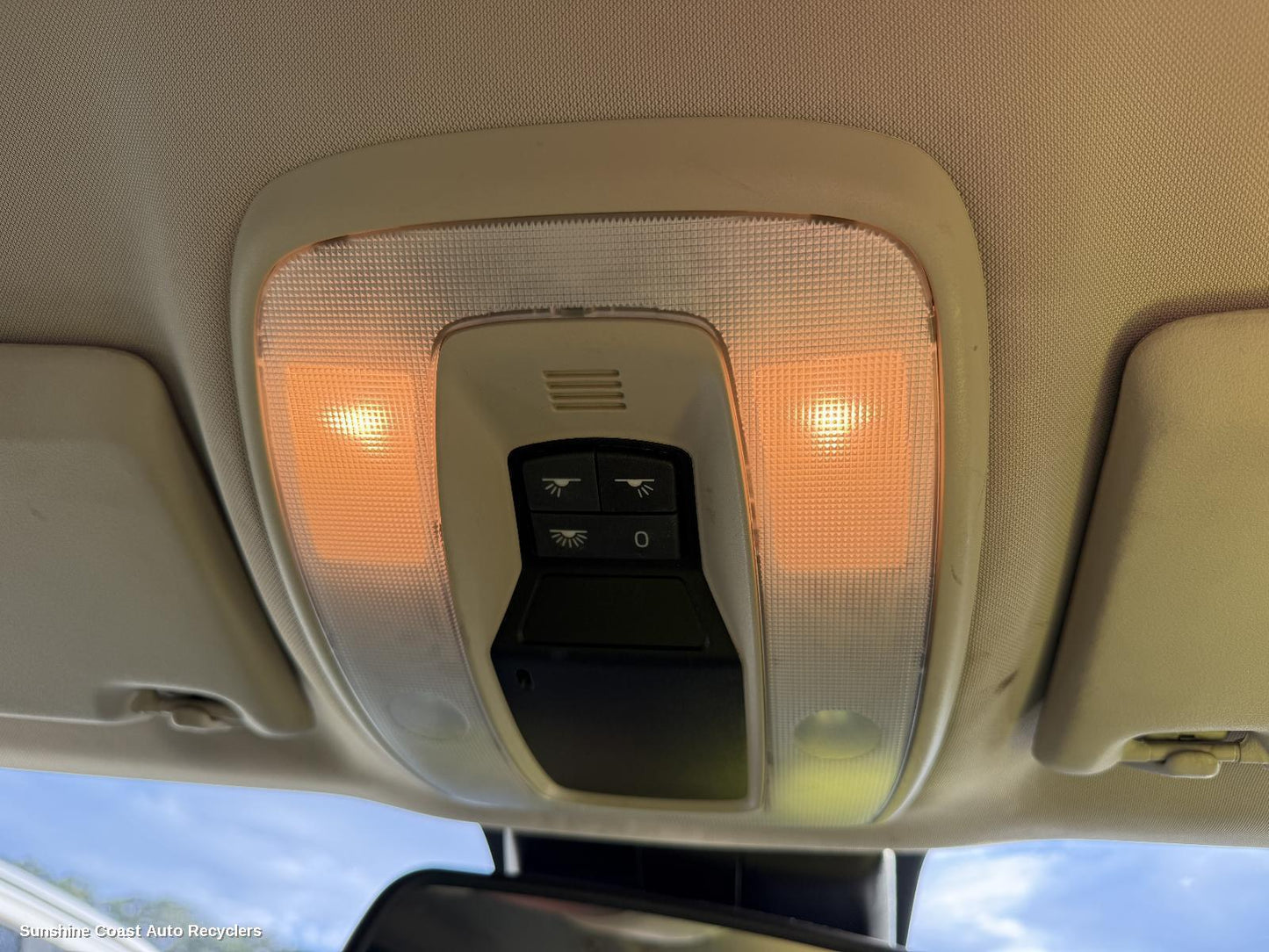 2009-2017 Volvo Xc60 Courtesy Light