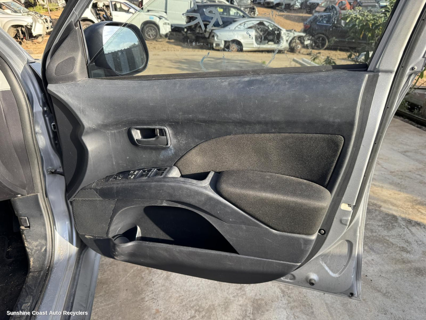 2010 Mitsubishi Outlander Door Boot Gate Lock