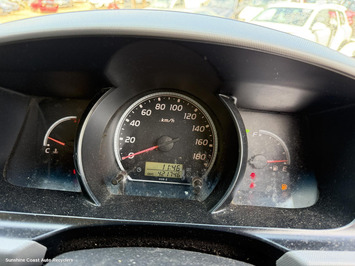 2005-2014 Toyota Hiace Instrument Cluster