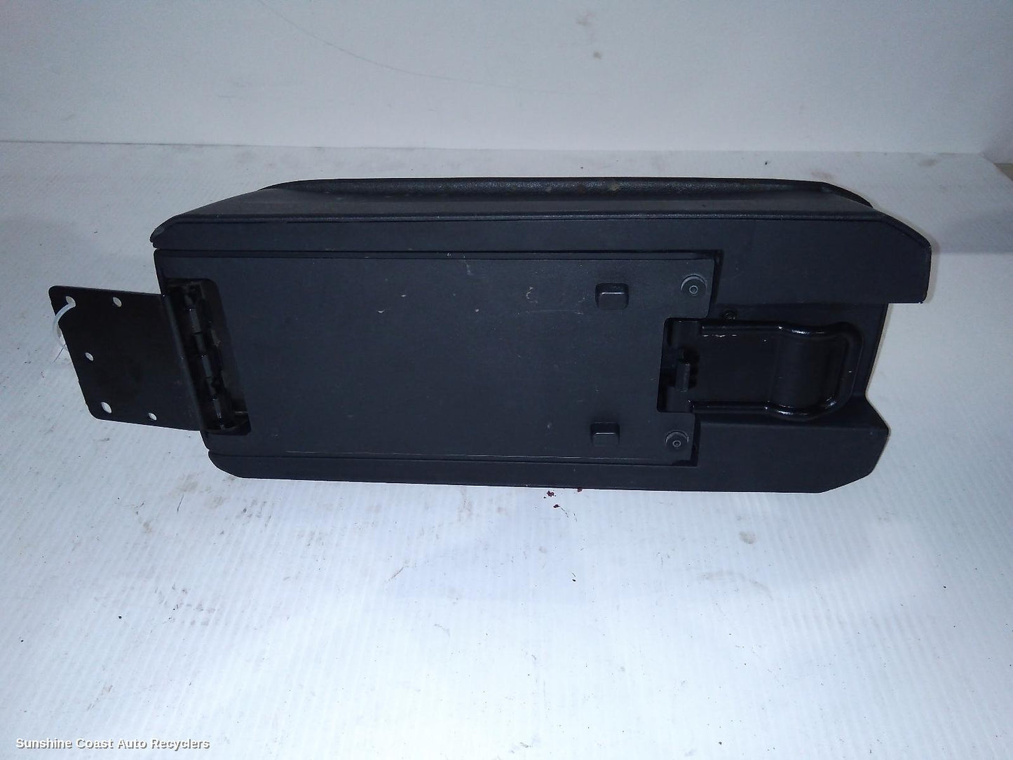 2007-2016 Jeep Patriot Console