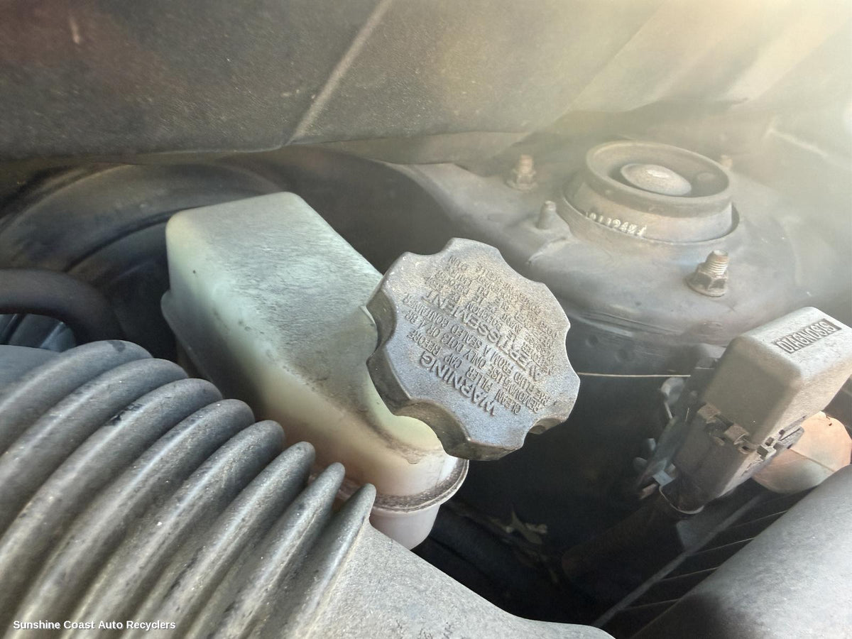 2005-2010 Kia Sportage Master Cylinder