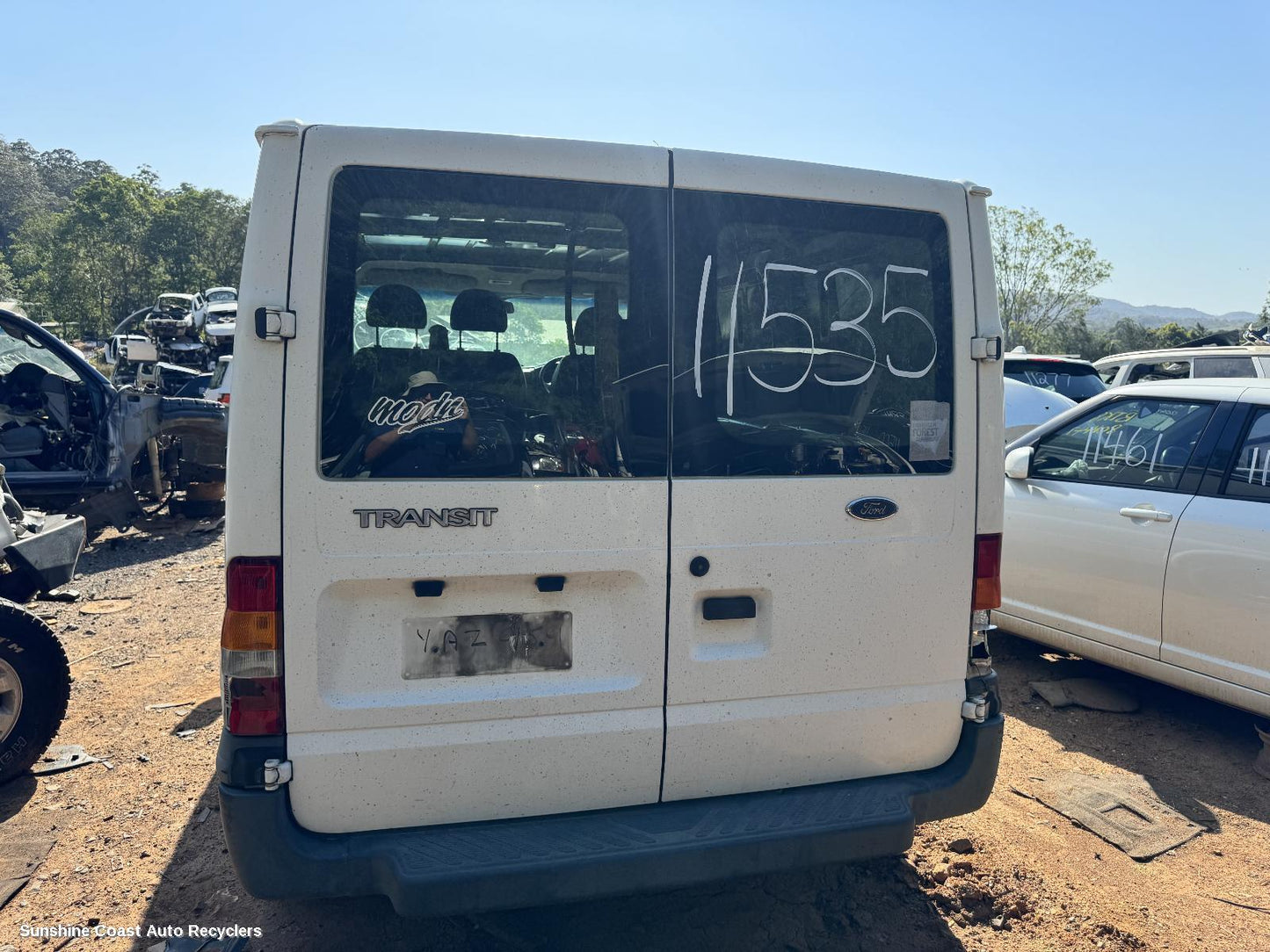 2002 Ford Transit Axle