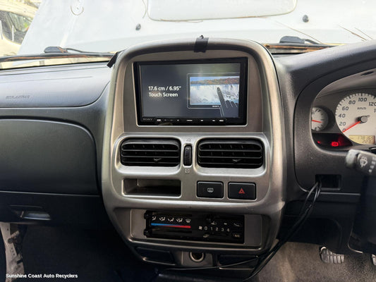2001-2015 Nissan Navara Misc Switch Relay