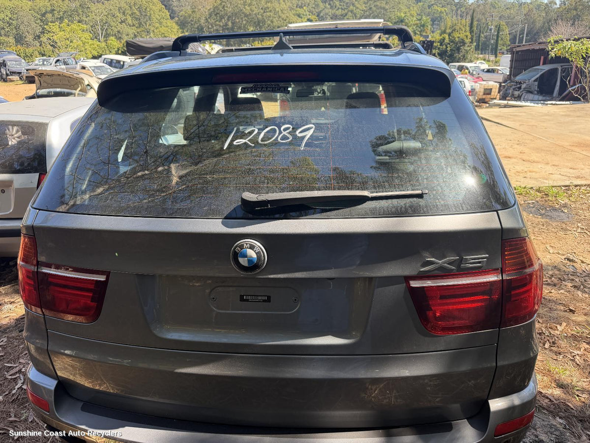 2006-2013 Bmw X5 High Level Stoplight