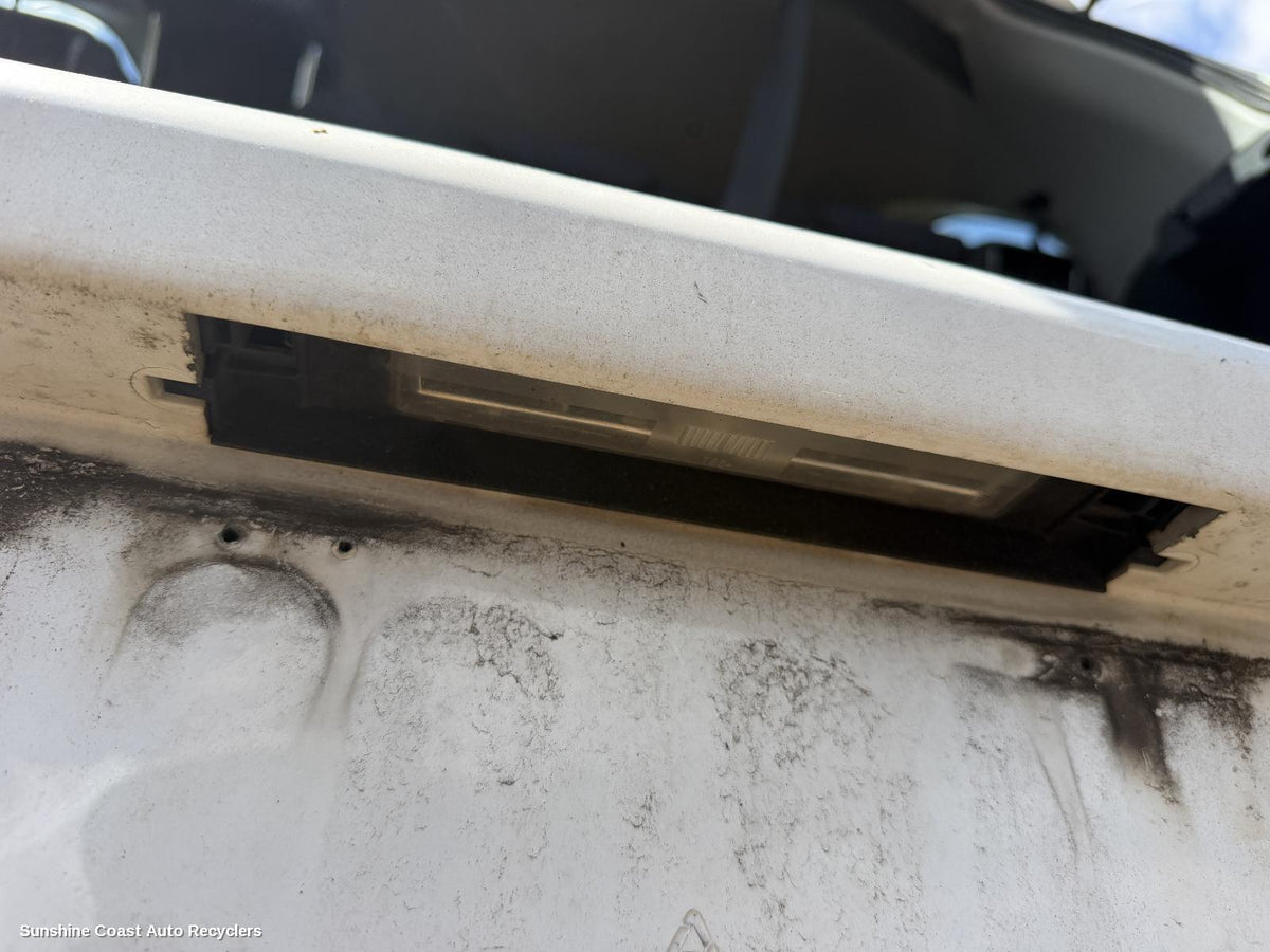 2005-2016 Toyota Yaris Number Plate Lamp