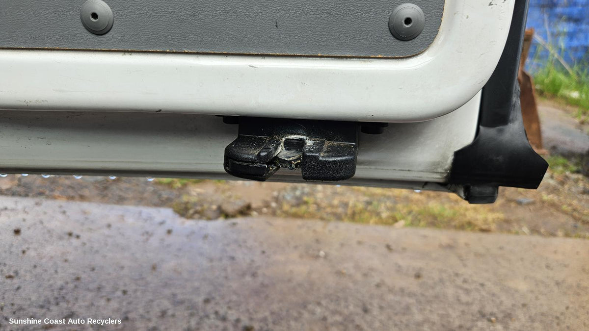 2004-2015 Volkswagen Caddy Door Boot Gate Lock