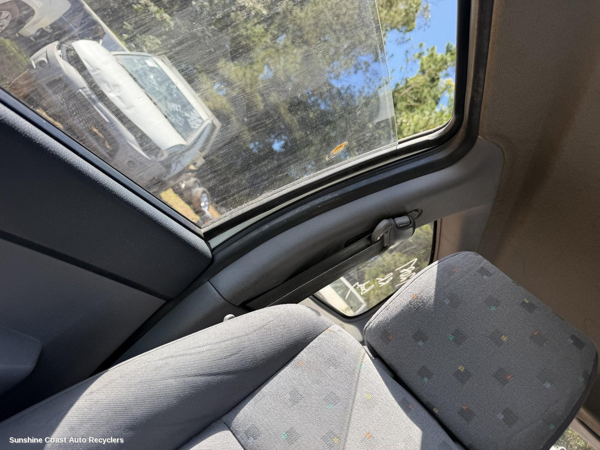 2002-2005 Hyundai Getz Seatbelt Stalk