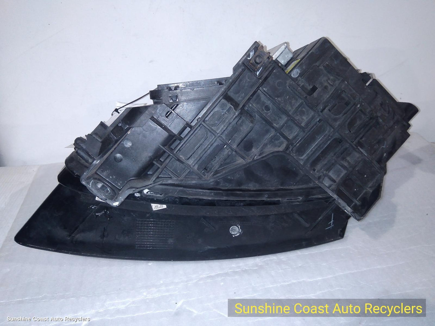 2011 Audi Q5 Right Headlamp