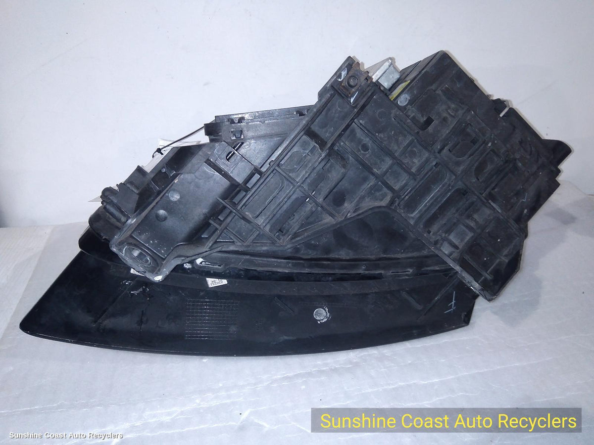 2008-2012 Audi Q5 Right Headlamp