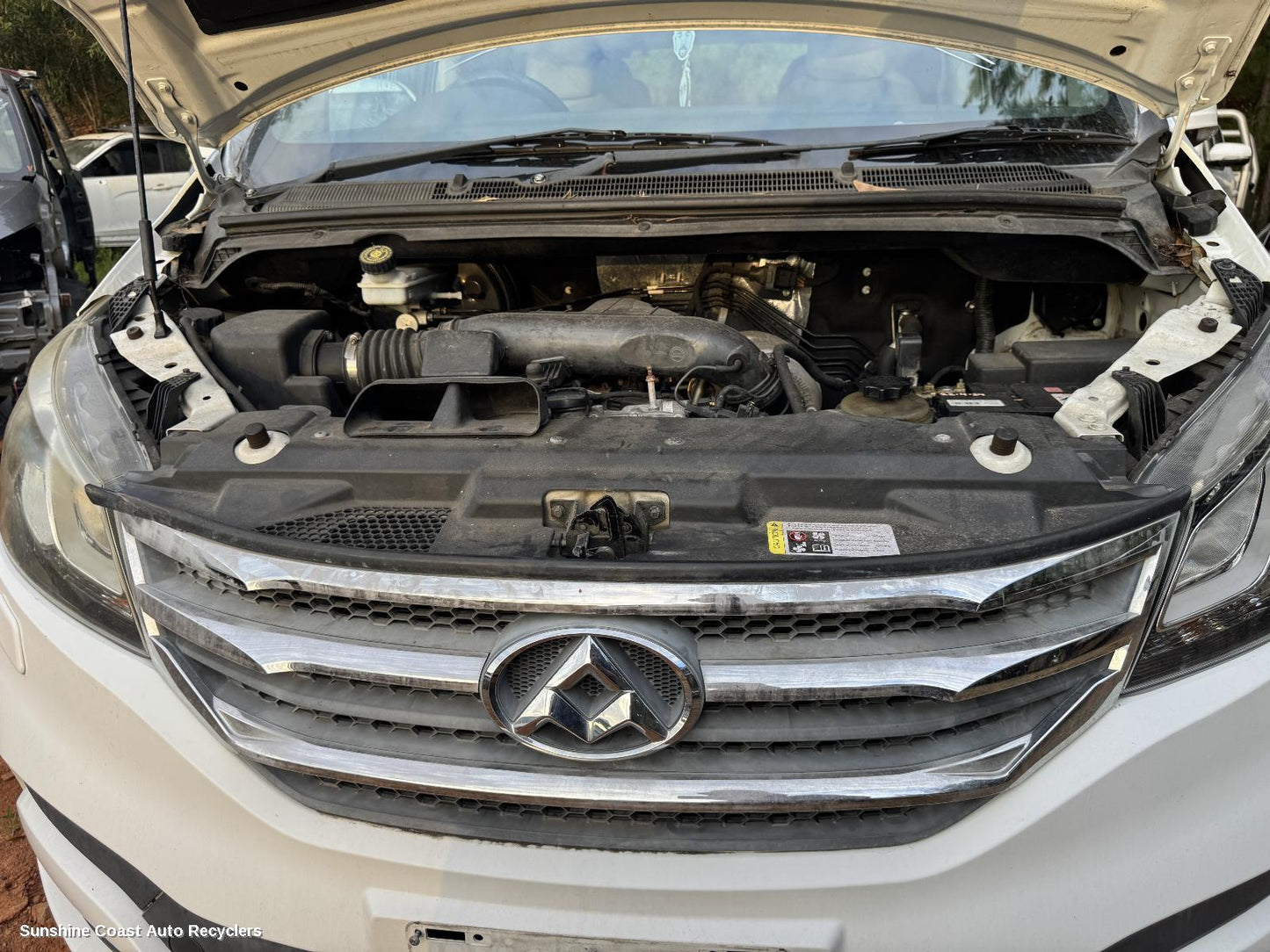 2015-2025 Ldv G10 Bonnet Lock Support
