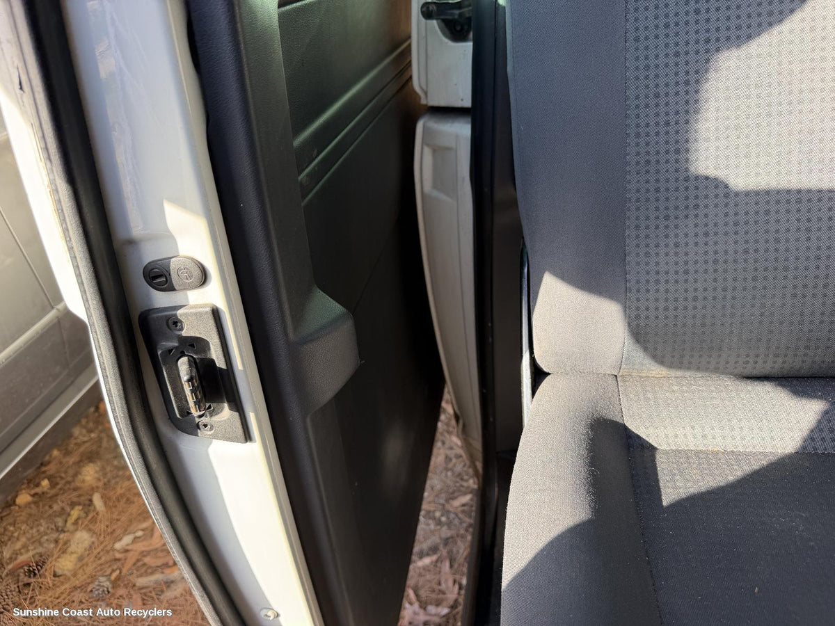 2008-2010 Volkswagen Transporter Door Trim