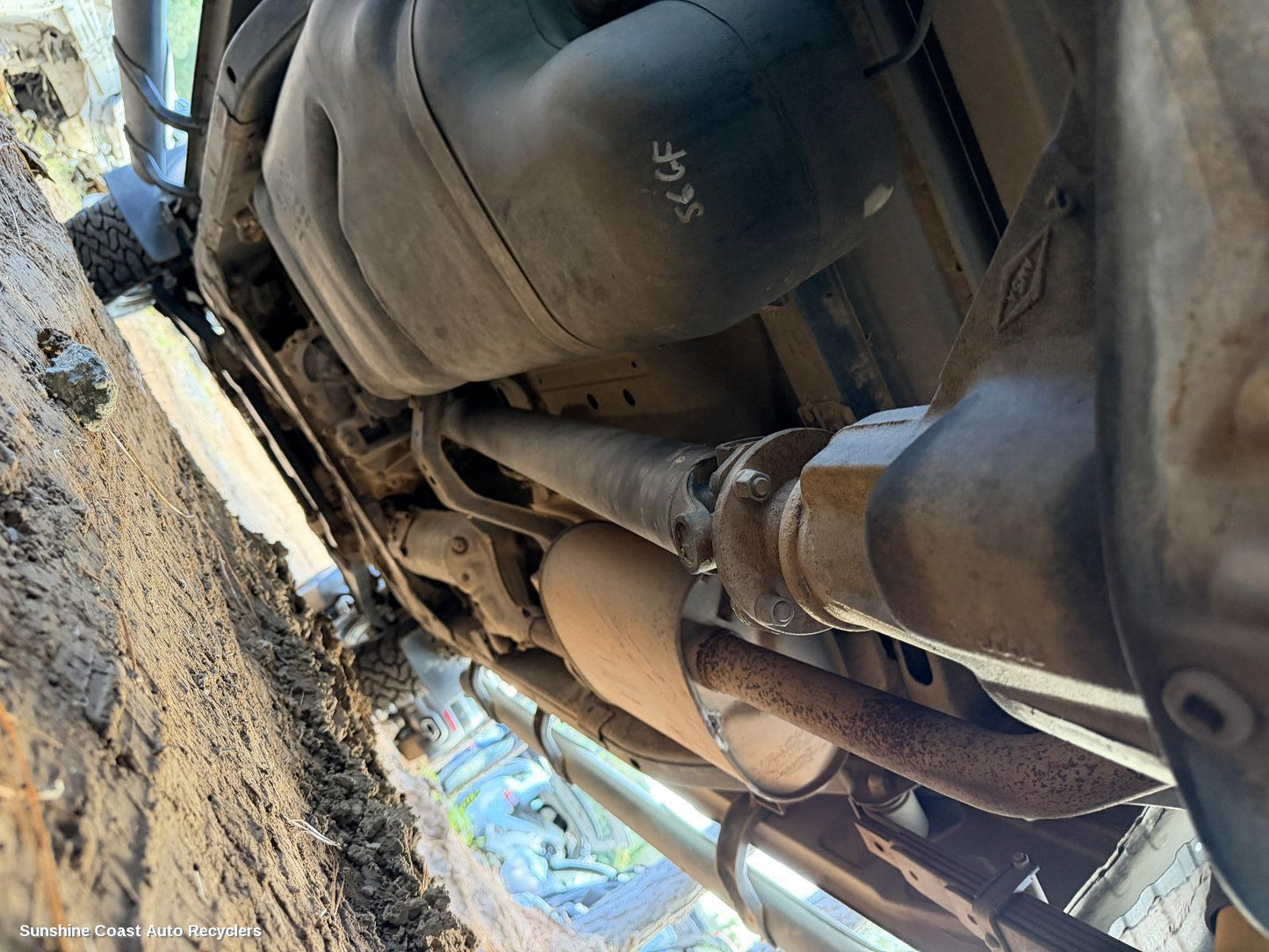 2010-2015 Nissan Navara Rear Drive Shaft
