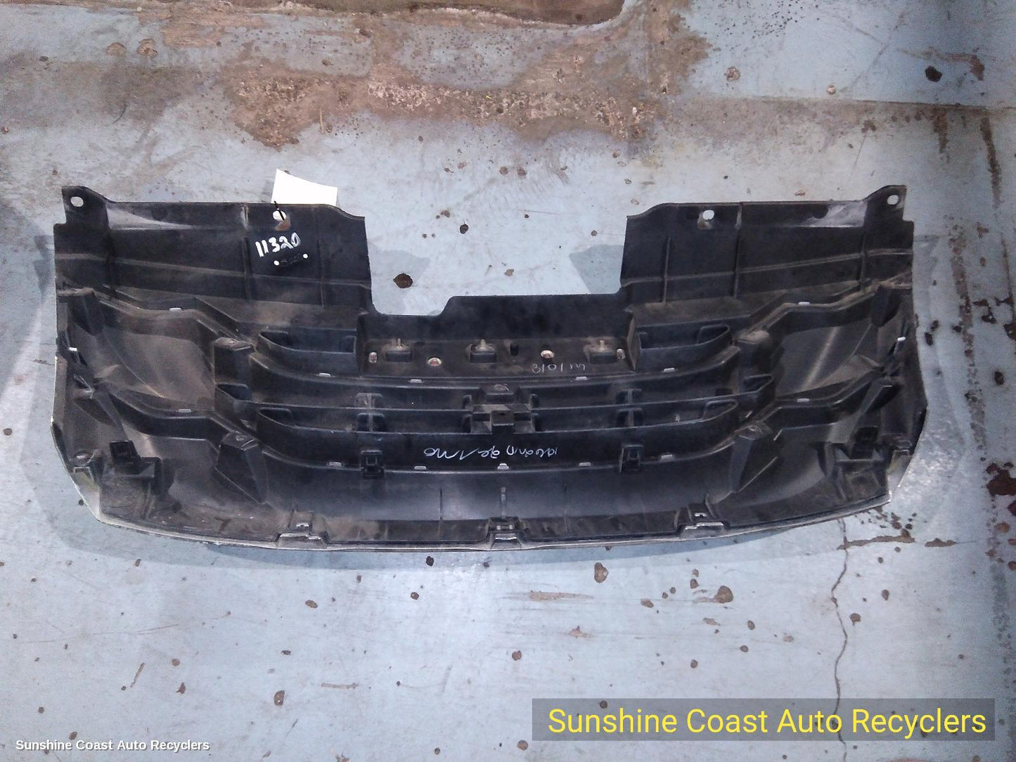 2015 Isuzu Mu-x Grille