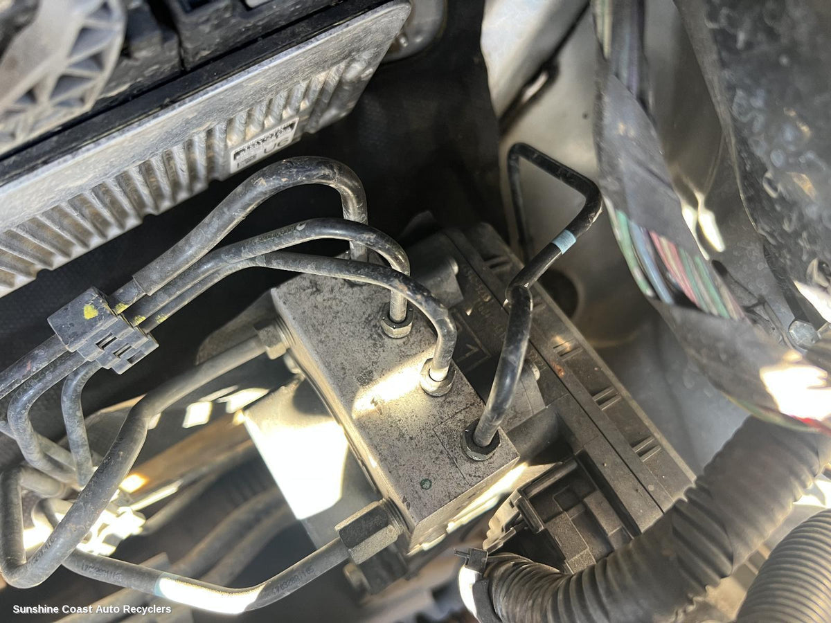 2011-2019 Toyota Yaris Abs Pump Modulator