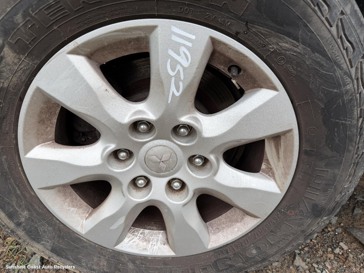 2006-2014 Mitsubishi Pajero Ecu