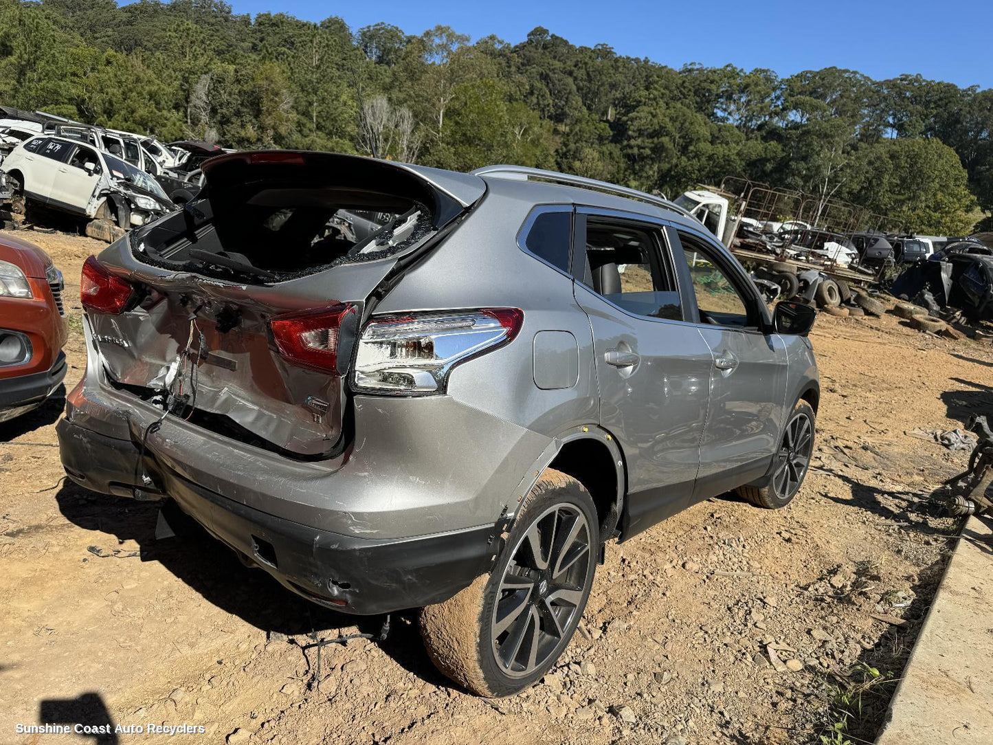2015 Nissan Qashqai Left Front Hub Assembly