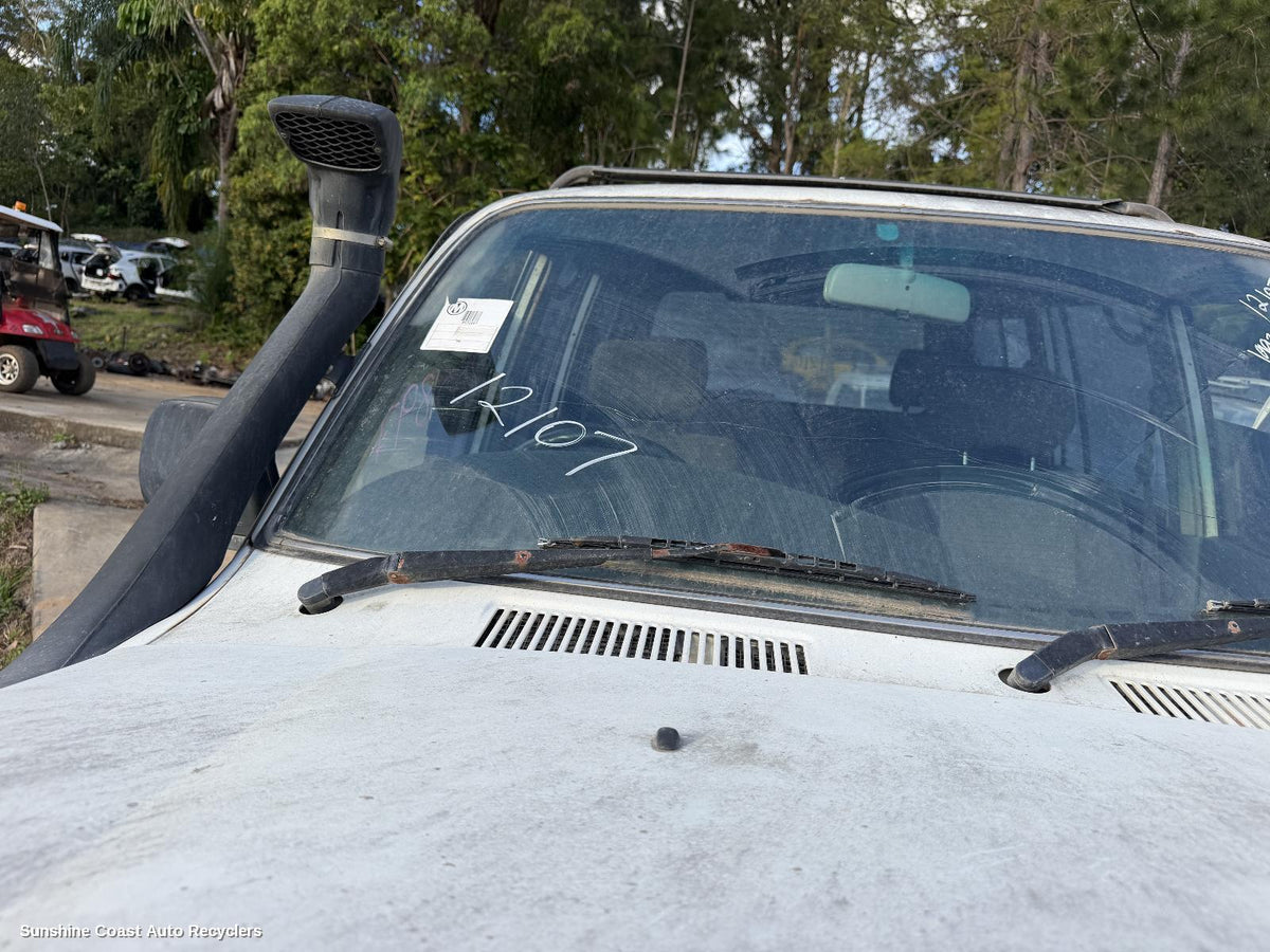 1992-1998 Toyota Landcruiser Wiper Arm