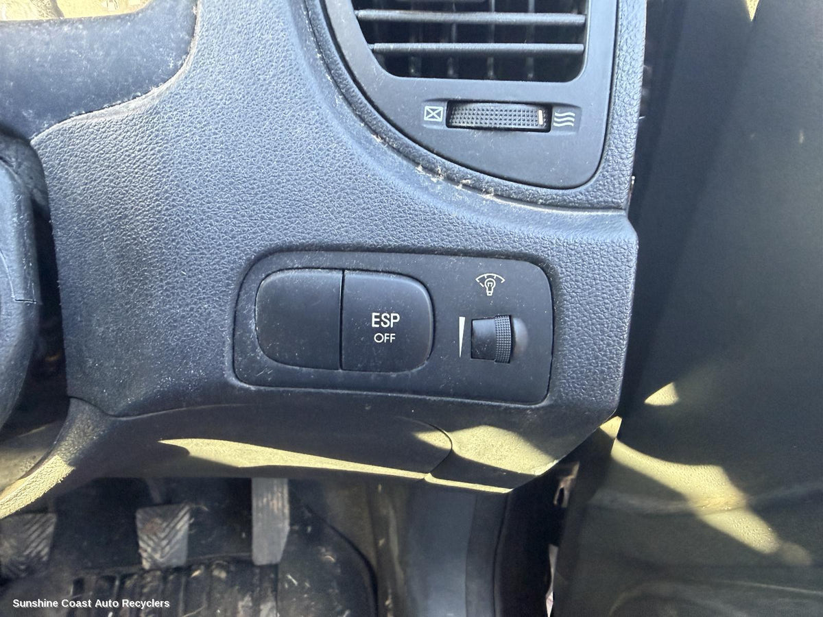 2005-2010 Kia Sportage Misc Switch Relay