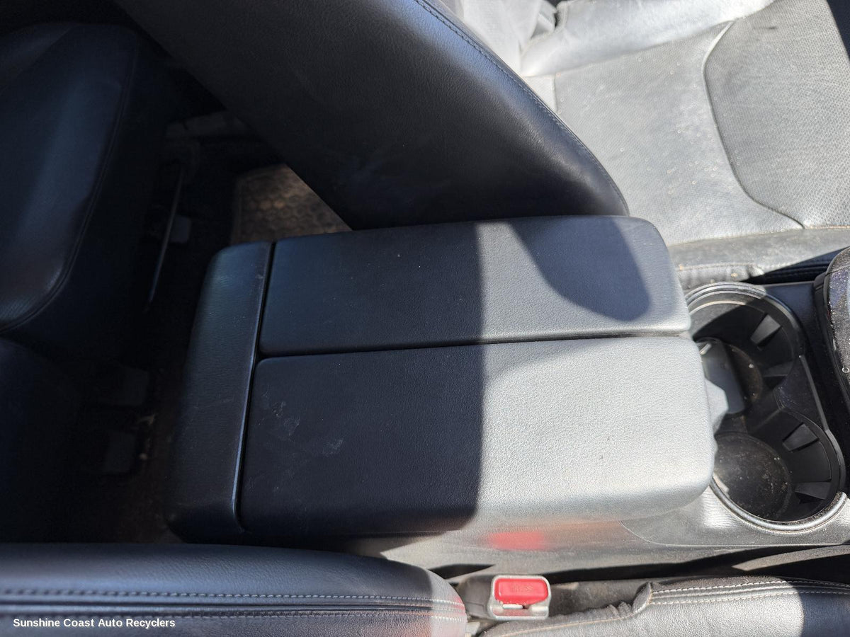 2016-2024 Mazda Cx9 Console