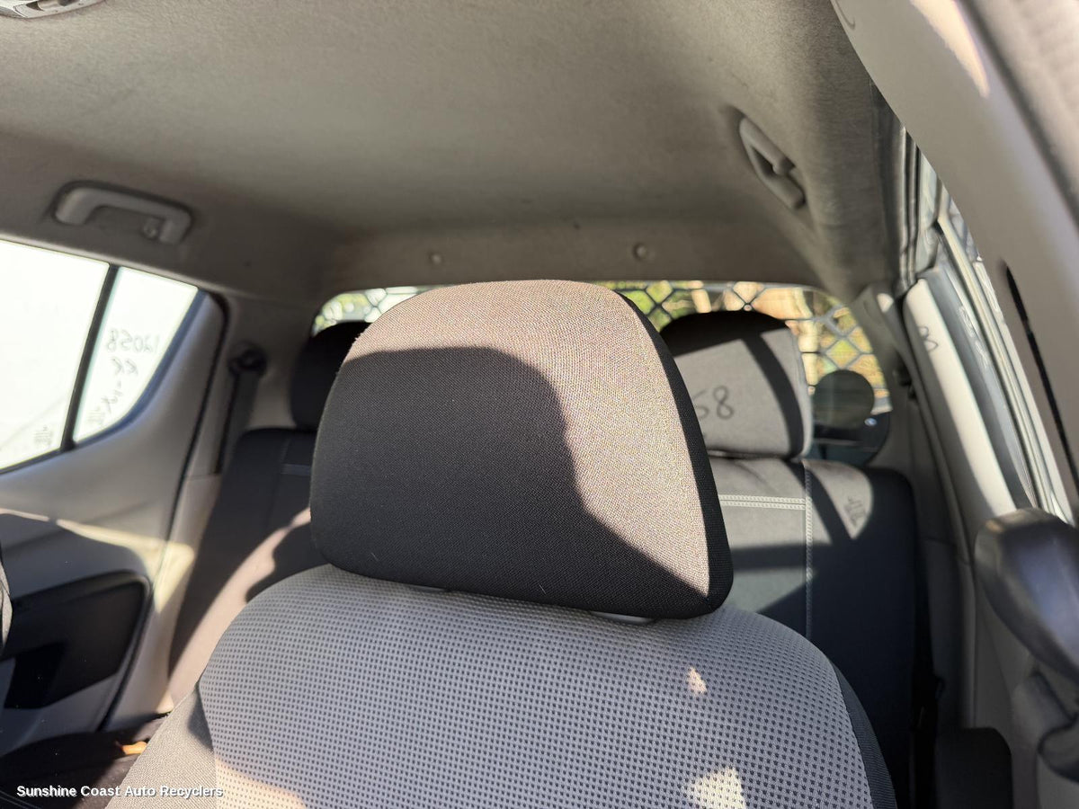 2009-2015 Mitsubishi Triton Headrest
