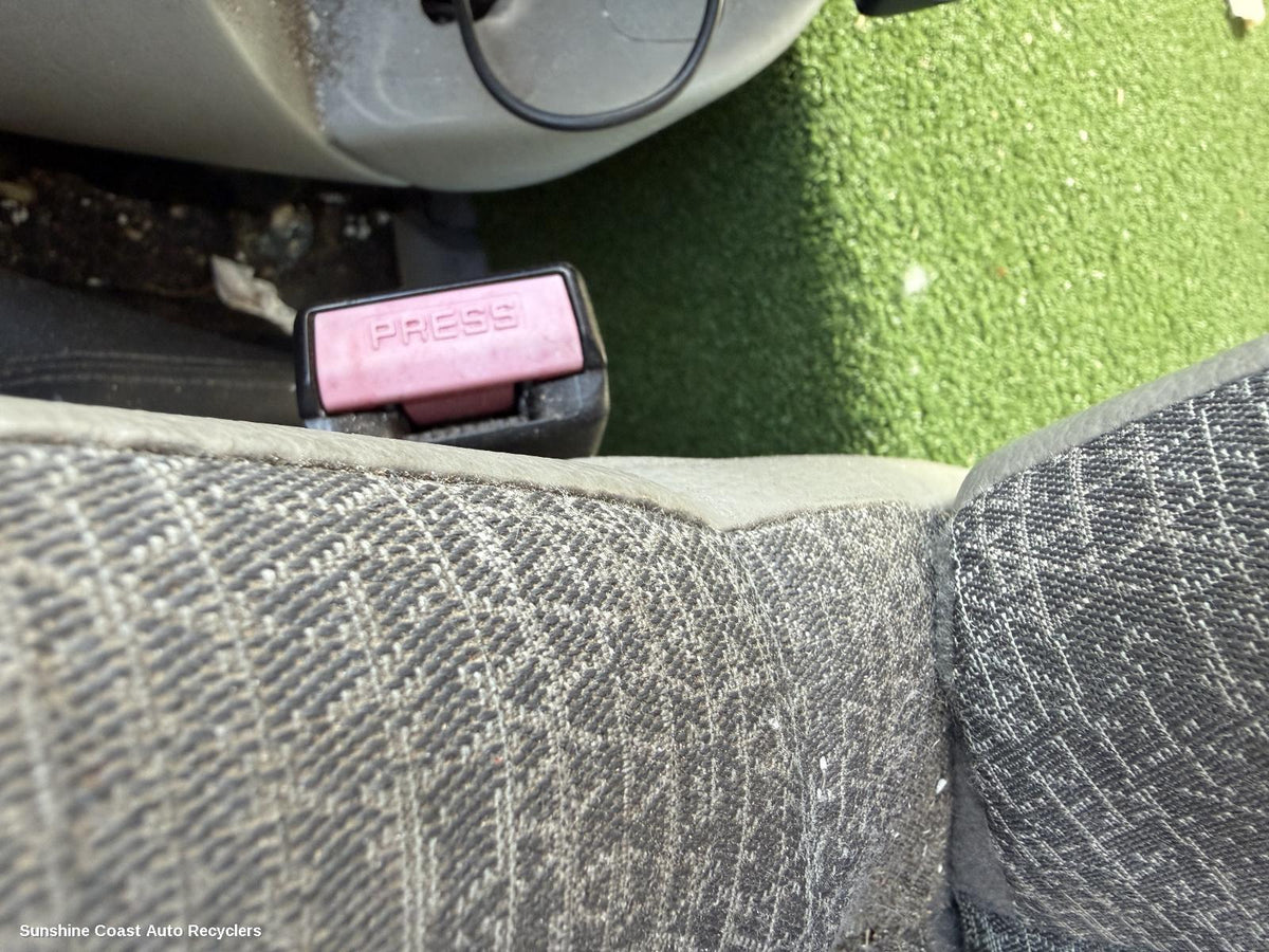 2004-2014 Renault Trafic Seatbelt Stalk