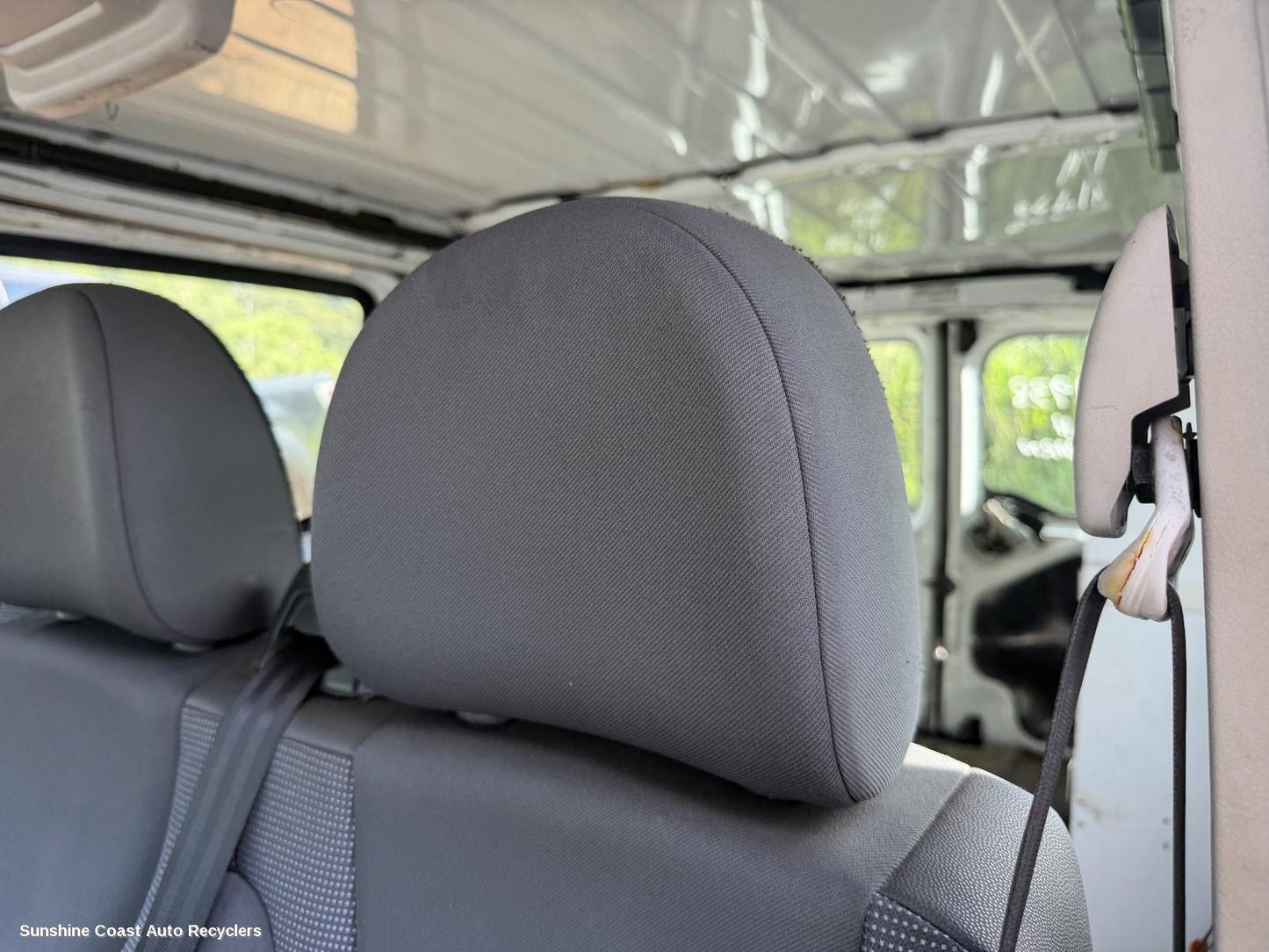 2008-2015 Peugeot Expert Headrest