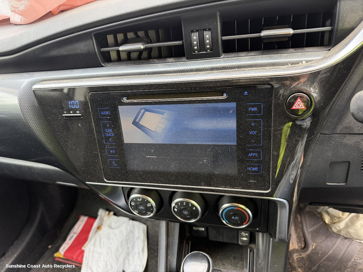 2015-2018 Toyota Corolla Radio Cd Dvd Sat Tv